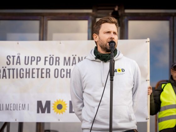 2024 09 28 manifestation för fred medborgarplatsen #vitflagg fredsalliansen.se 1 stor